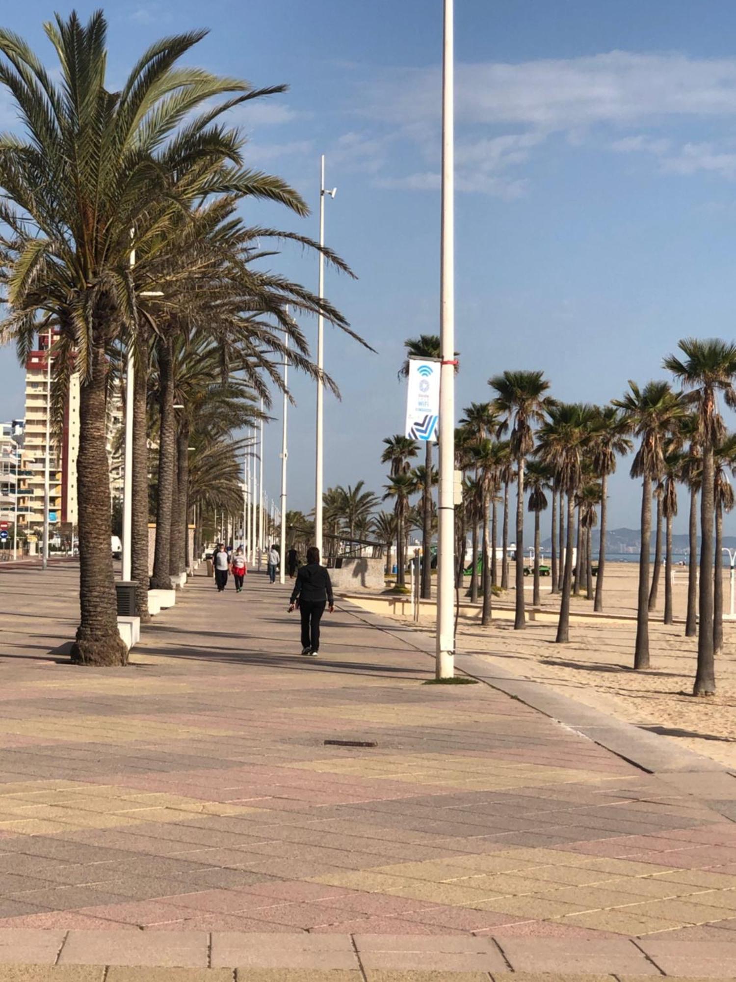 Playa De Gandia 1Ere Ligne El Galeon Apartment Exterior photo